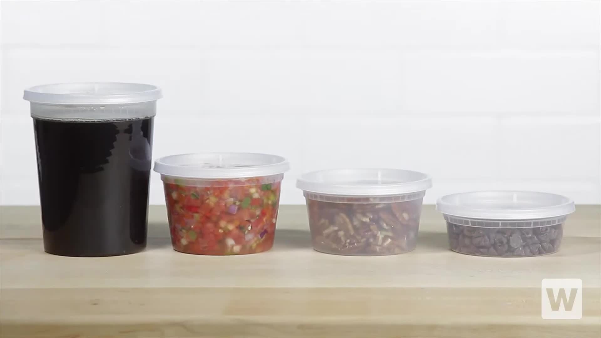 Showcase of different sizes of deli containers