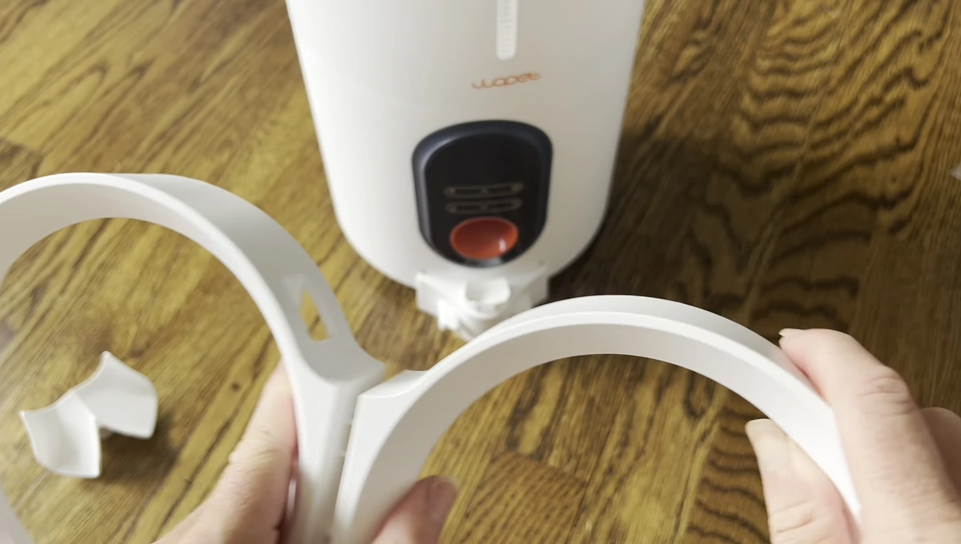 Connecting the dual bowl assembly