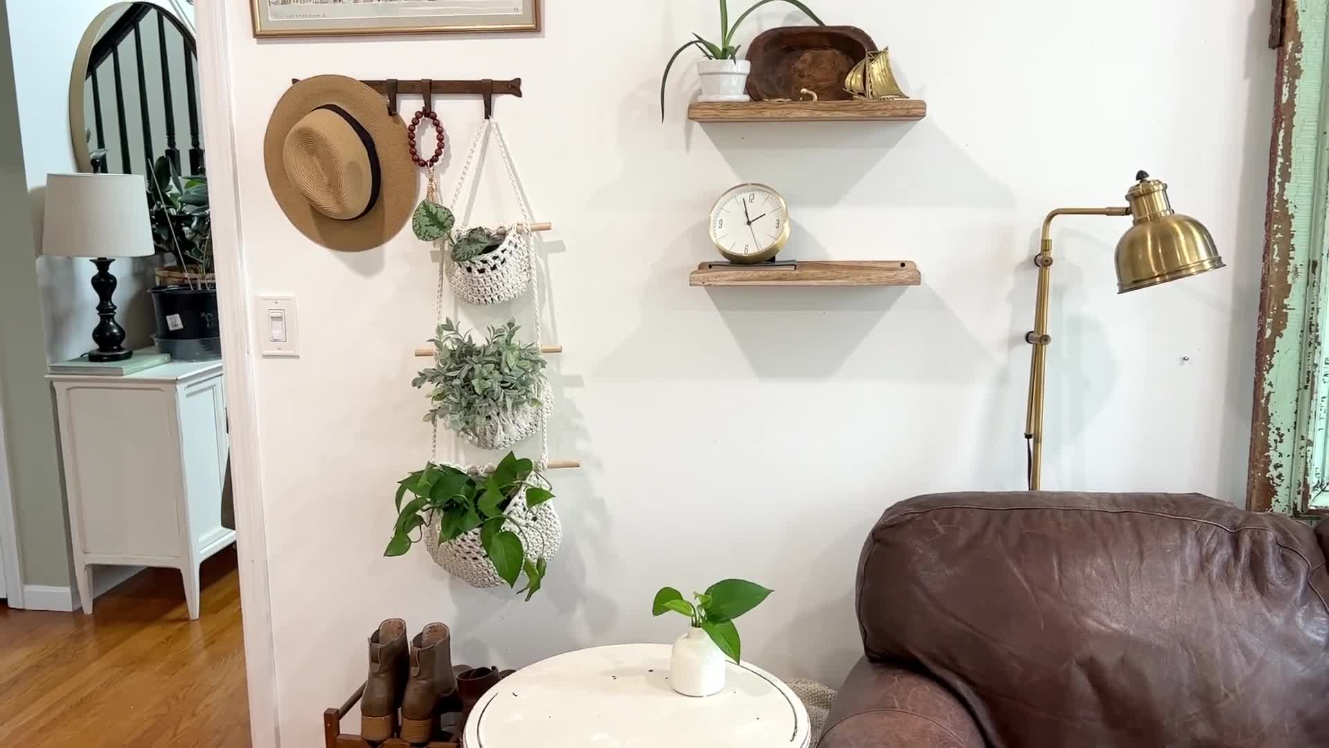 Image showing the basket with both real and fake plants, highlighting its versatility.