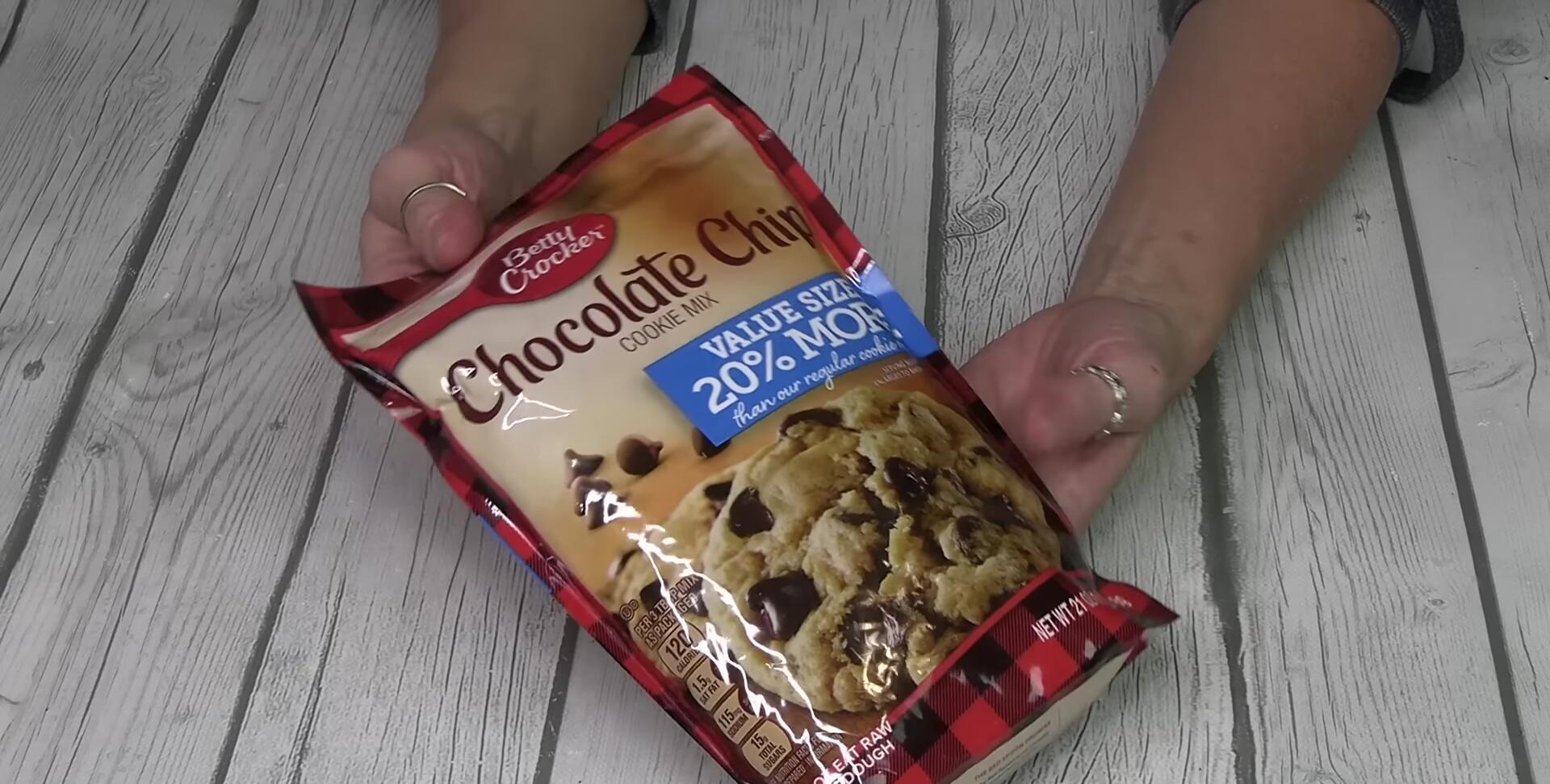 Betty Crocker chocolate chip cookie mix
