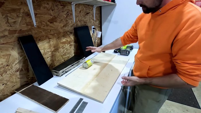 Prepare the base and side pieces. The dimensions will depend on the size of your can and available shelf space. Cut pieces for guides to keep the cans aligned.