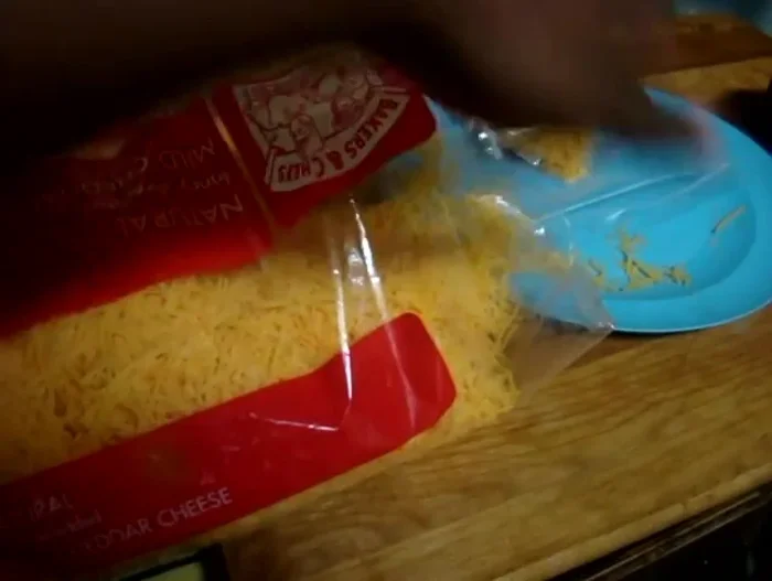 Prepare your workspace. Have a cutting board, bowl, and sandwich bags ready.