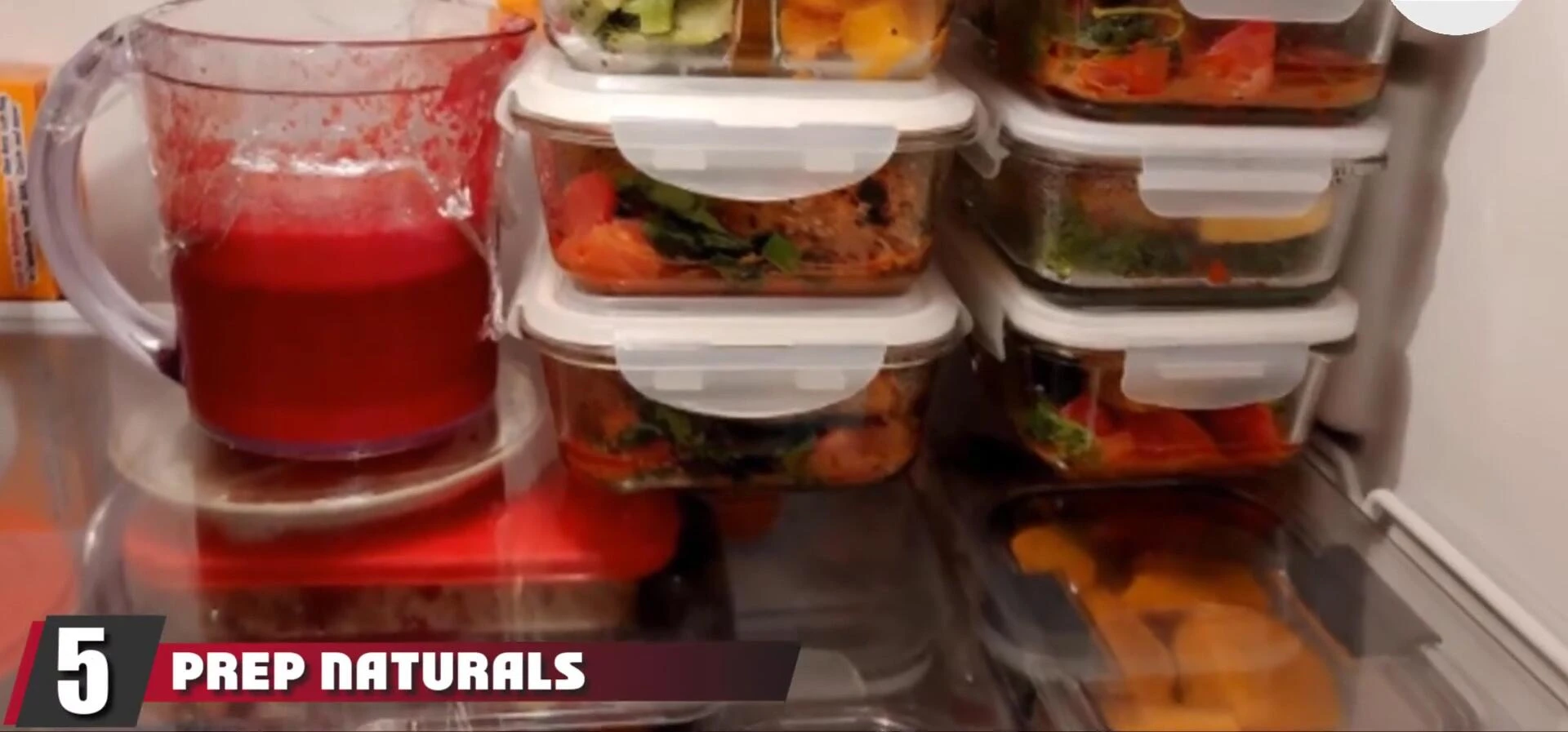 Prep Naturals glass meal prep containers showcasing their design and size.