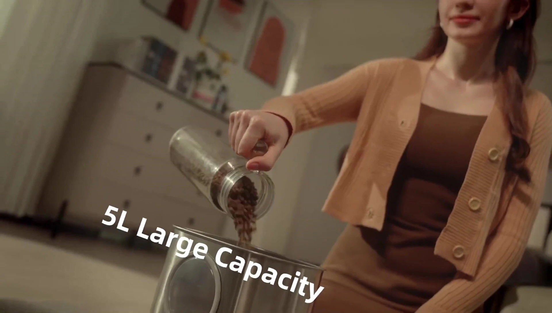 WOPET feeder's large capacity
