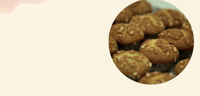 Storing Unfrosted Cupcakes: Covered unfrosted cupcakes can last 2-3 days at room temperature. After that, freeze or frost them. Refrigeration is discouraged by some bakers as it can dry them out.