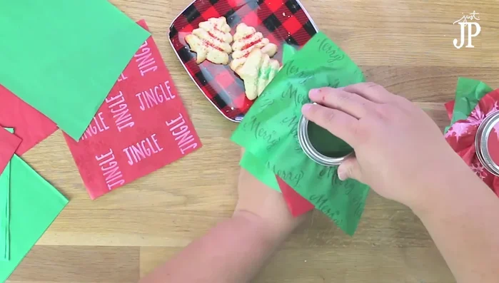 Tie Baker's twine around the middle for added cuteness.