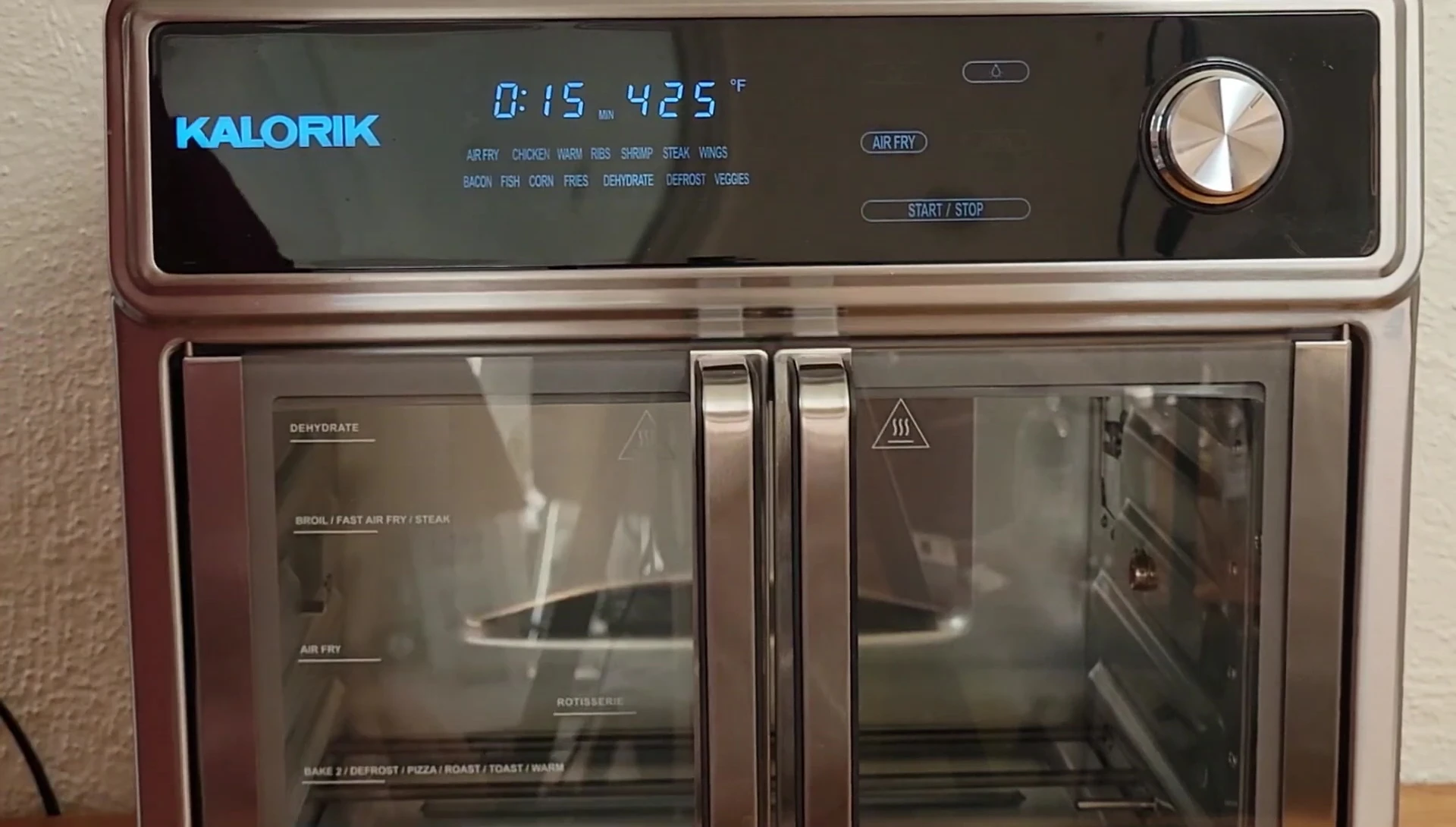 Screenshot of the air fryer mode with various preset options for different foods.