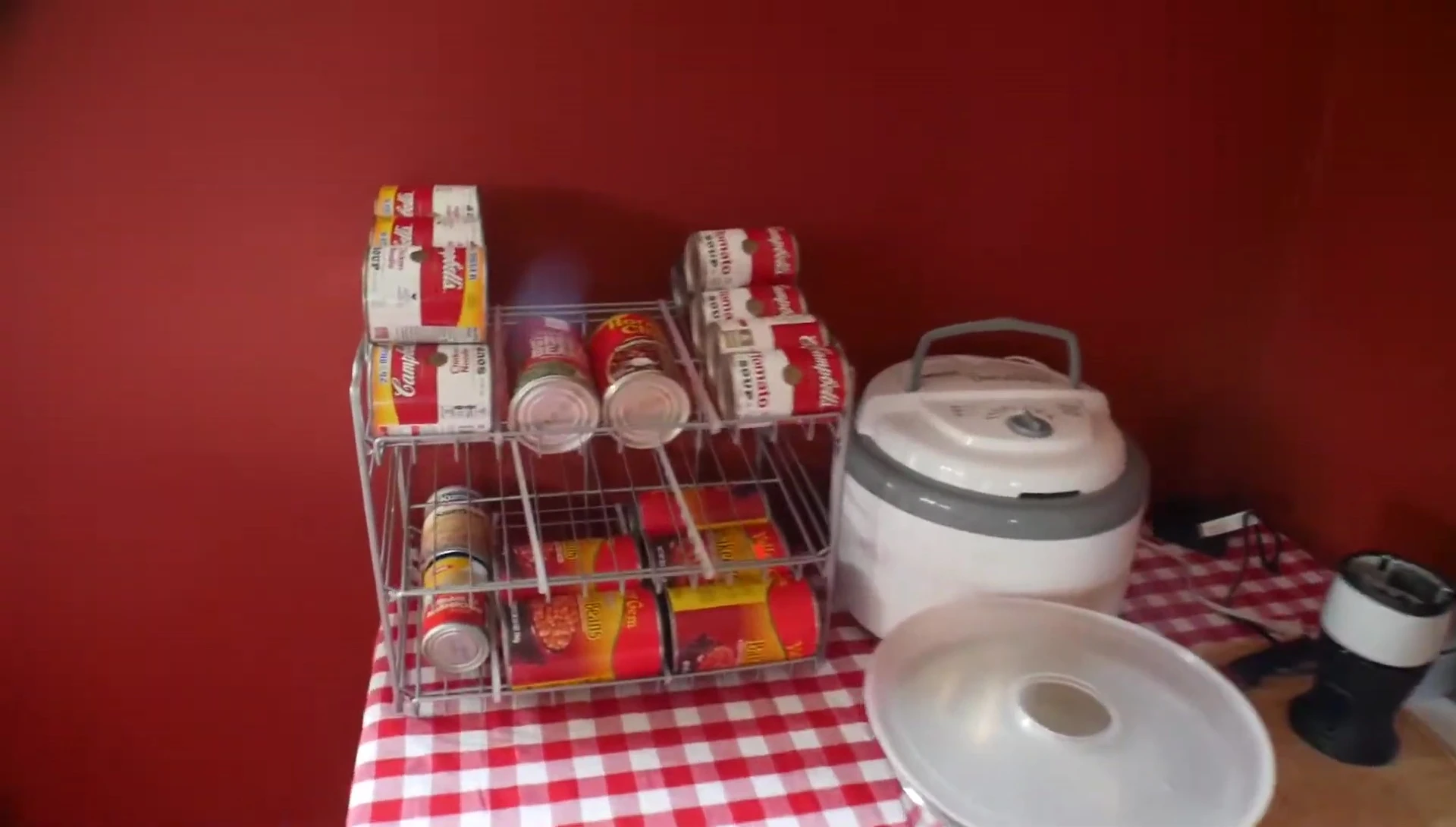 The completed assembled can rack.