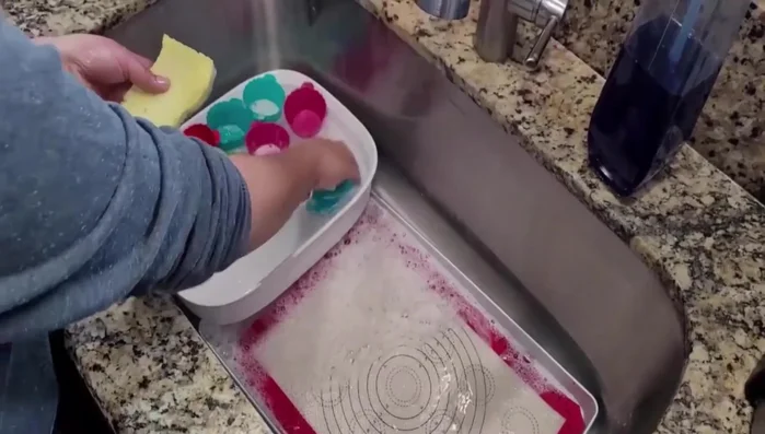 Rinse off remaining soap and let dry.