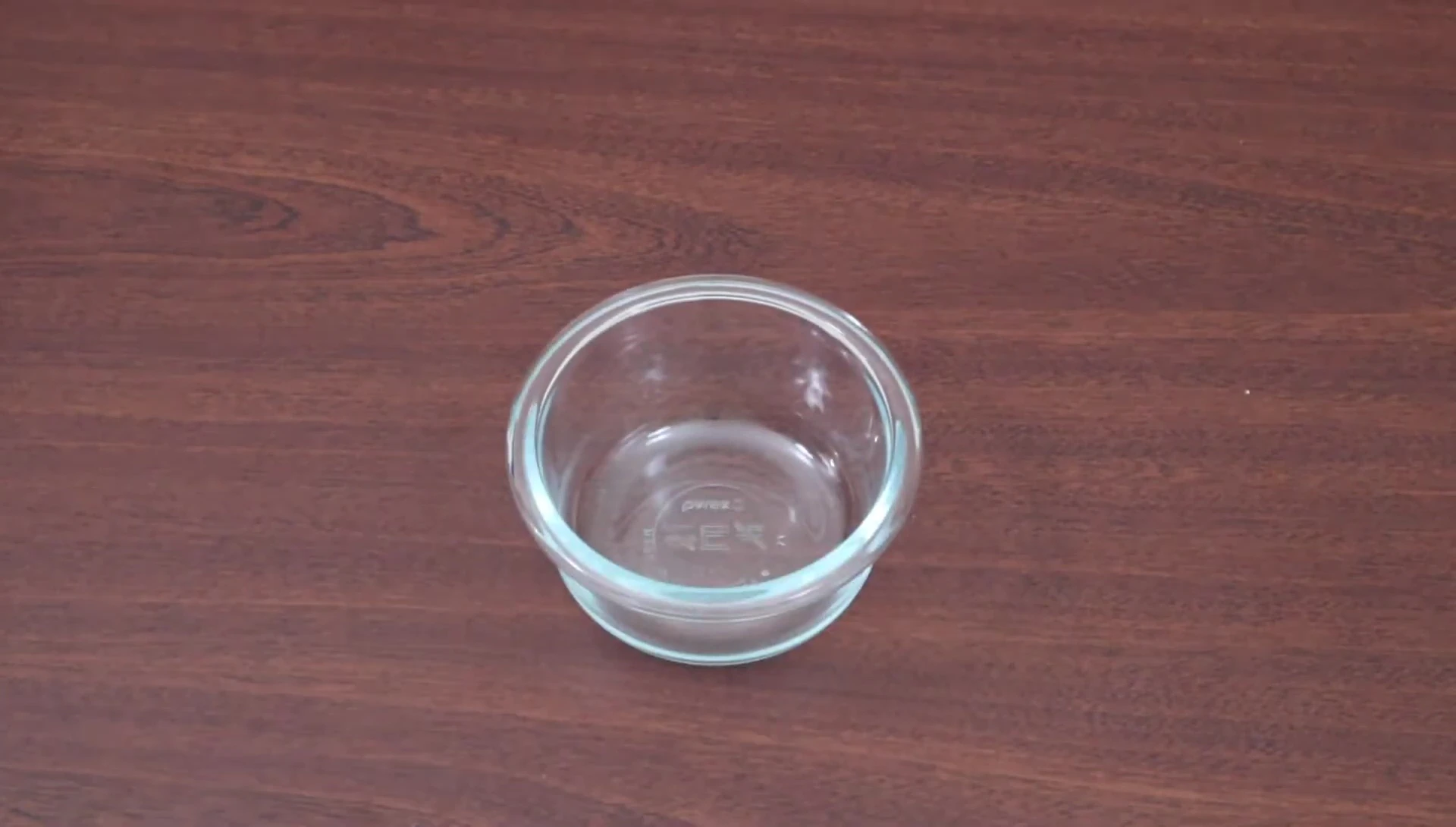 Close-up view of containers and lids after unboxing