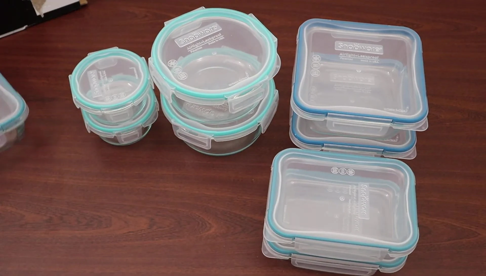 All containers from the set displayed