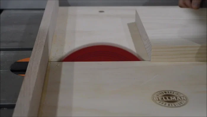 Cut lumber to size. Use 1x12 or 1x10 pine boards.