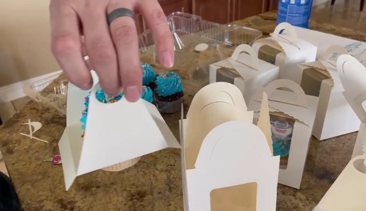 Correct and incorrect placement of the insert