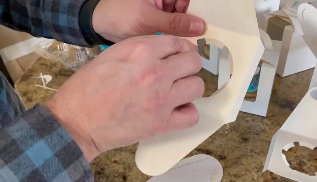 The finished insert with the folded flaps