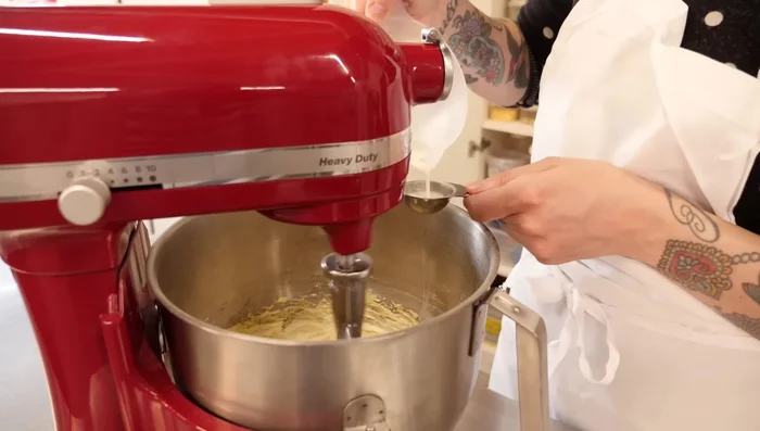 Give it a final 10-15 second mix: Incorporate all the remaining ingredients.