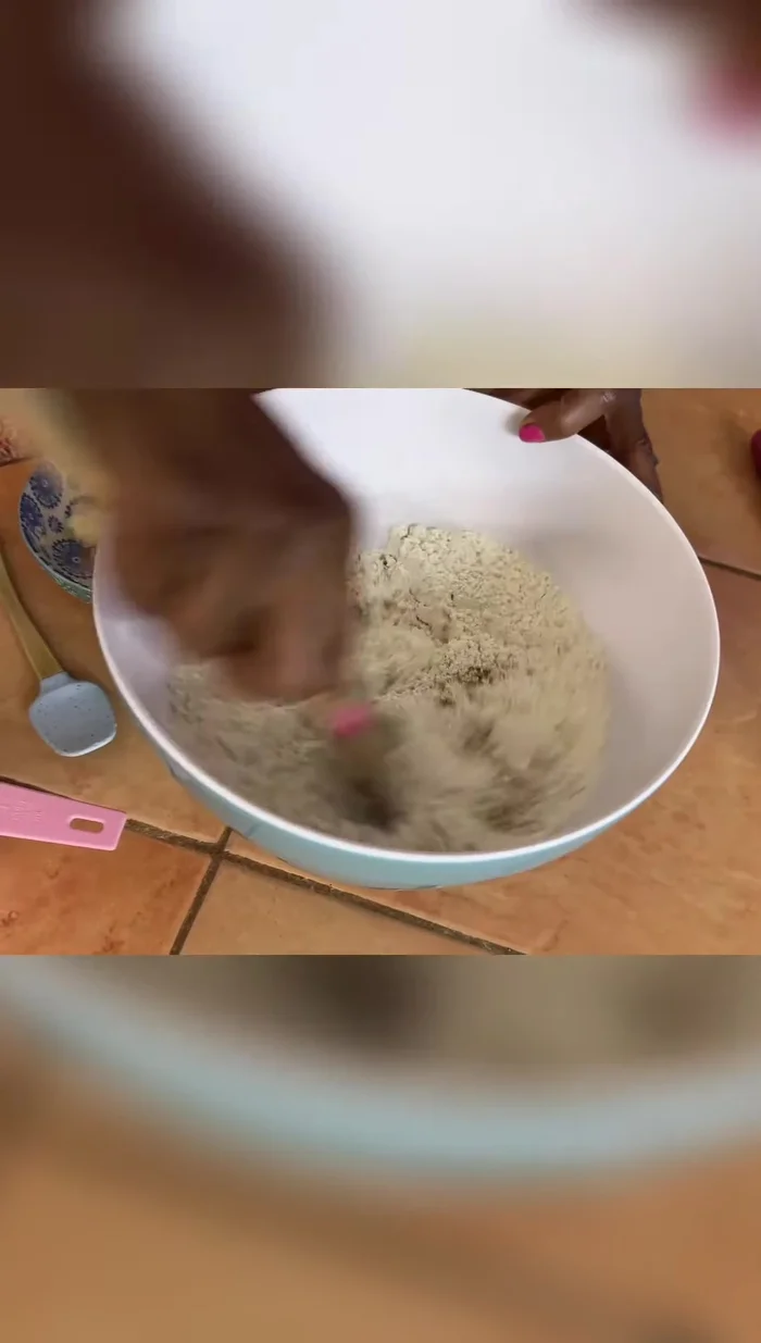 Add vanilla extract and mix.